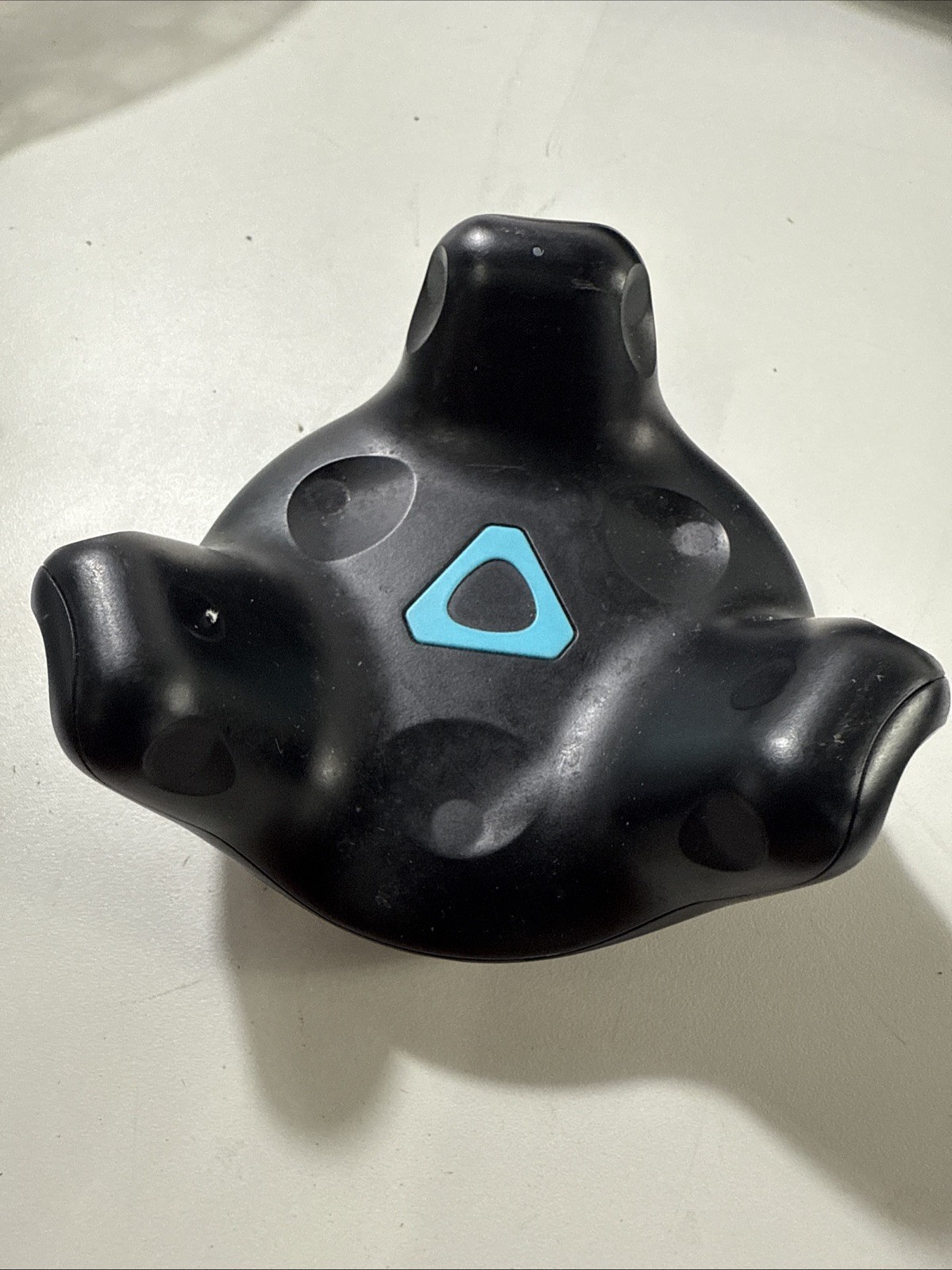 HTC VIVE Tracker 2.0 - For Full Body Tracking, Virtual Production, Model 2PYV200