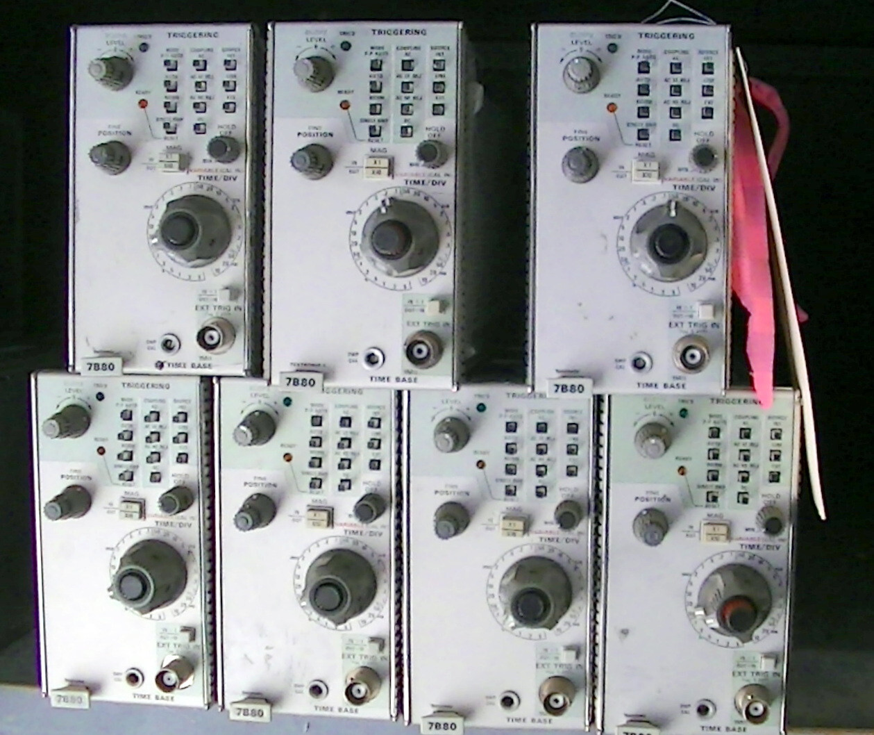 TEKTRONIX 7B80 TIME BASE PLUG-IN MODULE