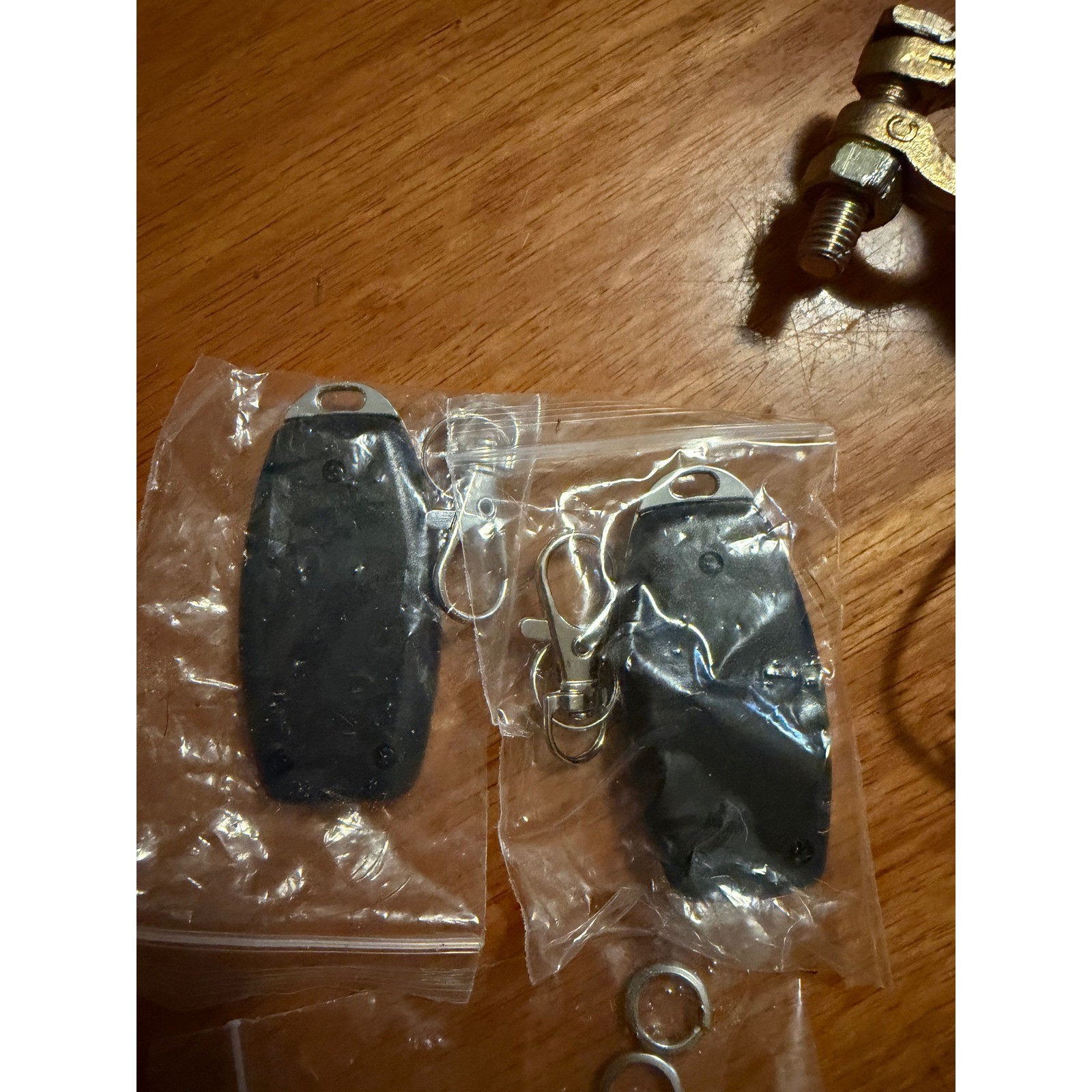 SnapFixMate 240A Remote ControlBattery Disconnect Switch 12V 24V Wireless 2 Fobs