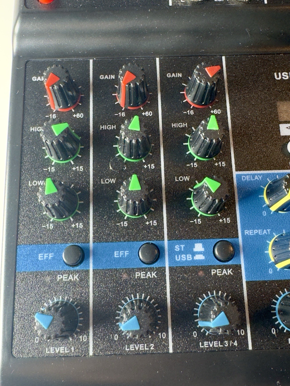 4 Channel Live Mixer Built In Effect Processor Model F-4A