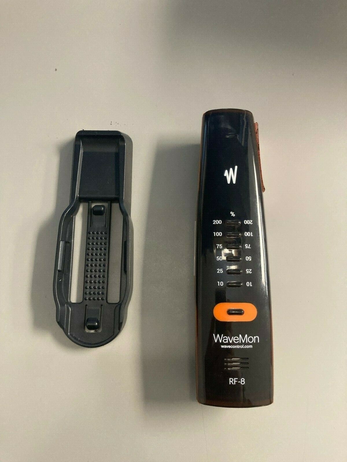 USED Wavecontrol Wavemon RF-8 Personal EMF Monitor 3MHz - 8GHz