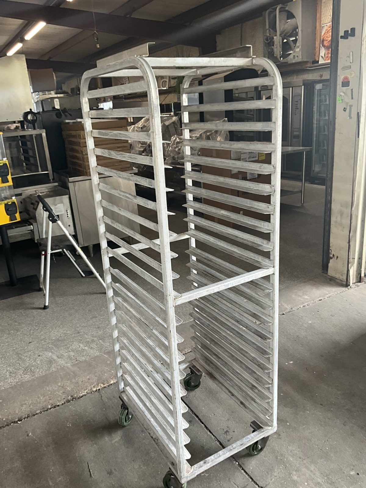 Baxter BSRSB-20 Roll-In Oven Rack for Single Rack Oven with (20) Slides A