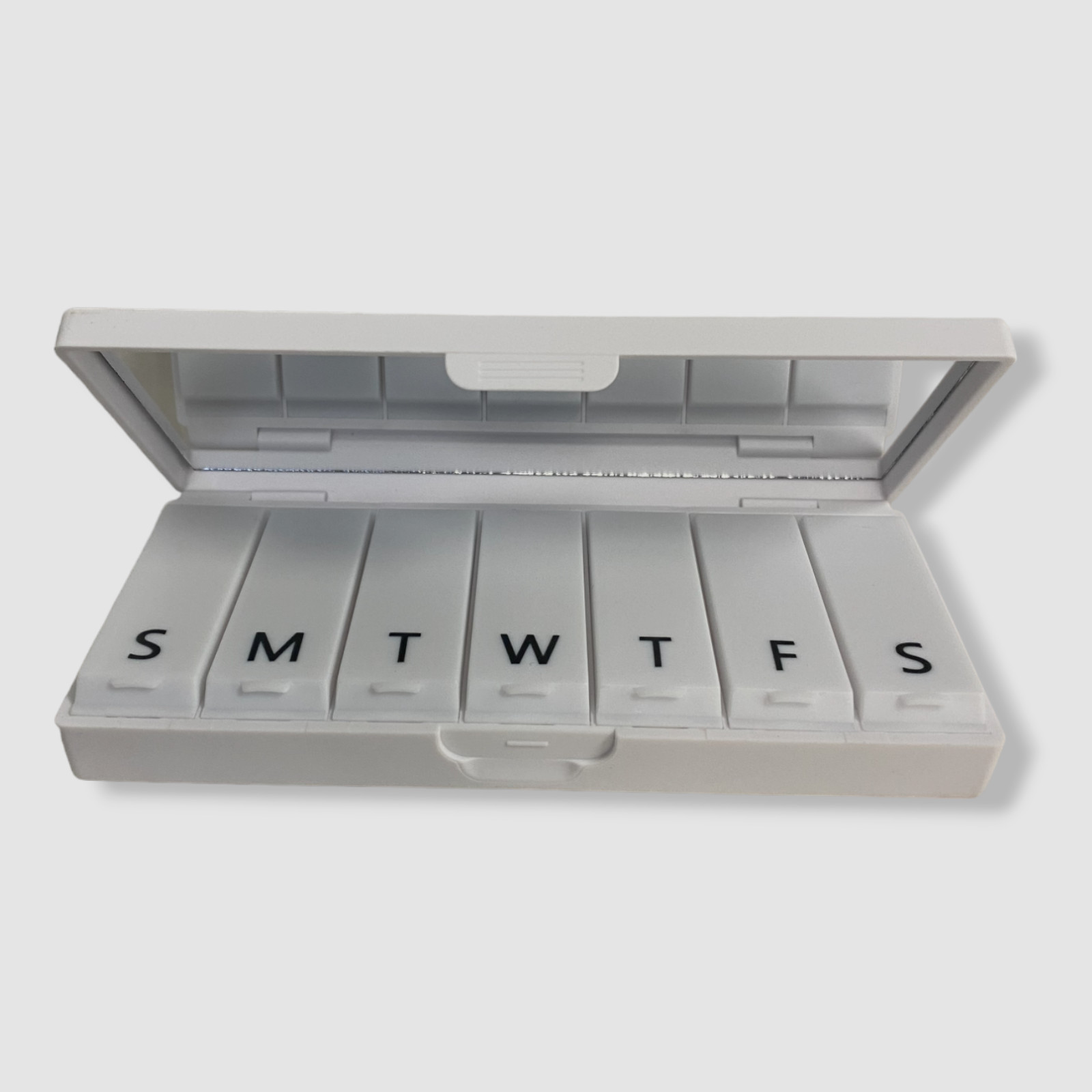 $20 Port & Polish White Classic Company Weekly Seven-Day Organizer Case Pill Box