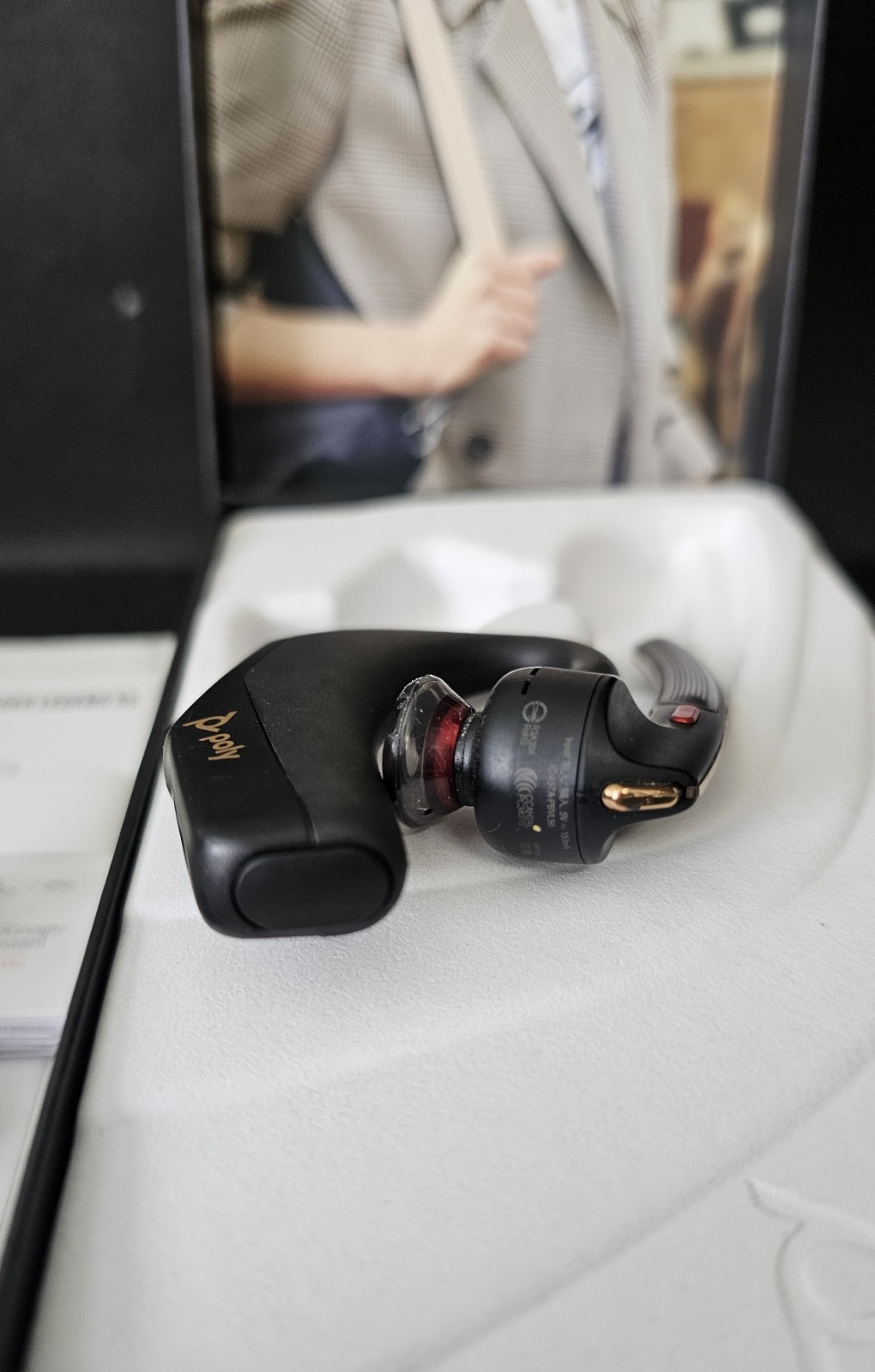 Plantronics Poly Voyager Legend 50 Premium Bluetooth Rechargeable Headset