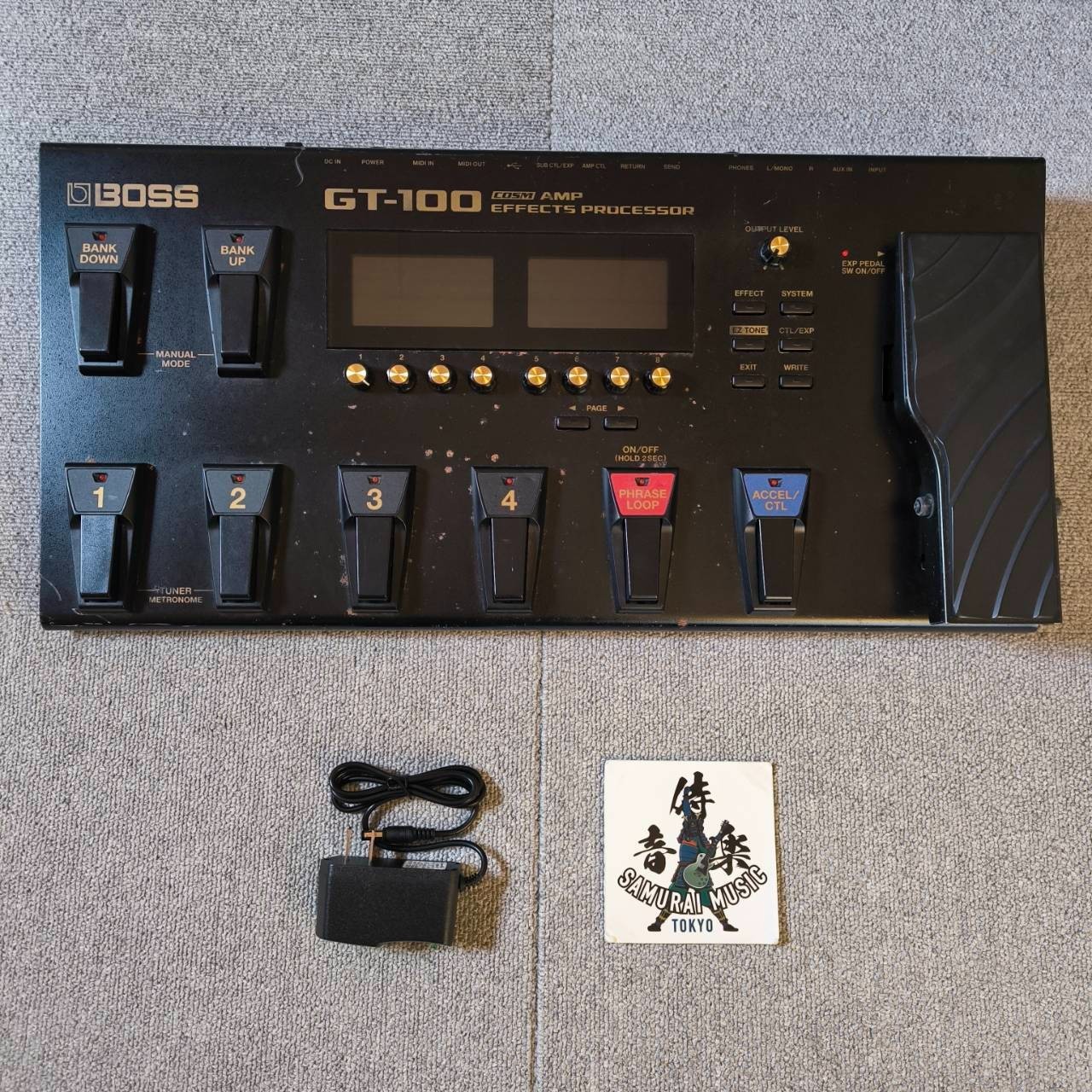 BOSS GT-100 Multi Effector Guitar Effects Processor ver.2 Used W/AC Adapter