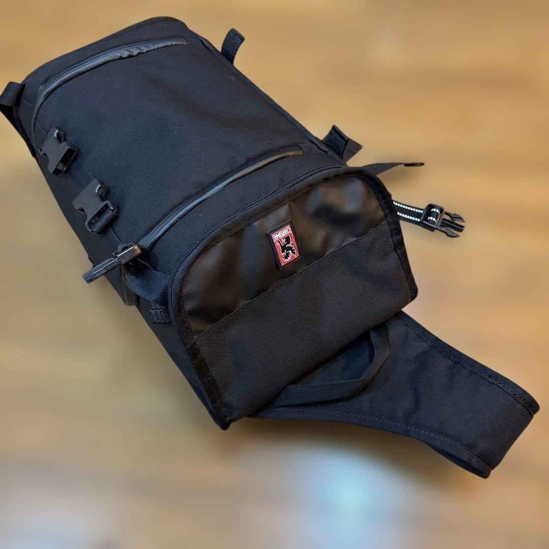 Chrome Industries Niko Messenger Camera Bag Black 1050D Weatherproof
