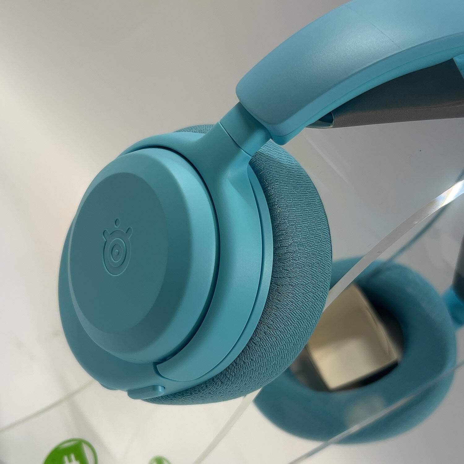 SteelSeries Arctis Nova 3 Over Ear Gaming Headset Blue HS40 WIRELESS