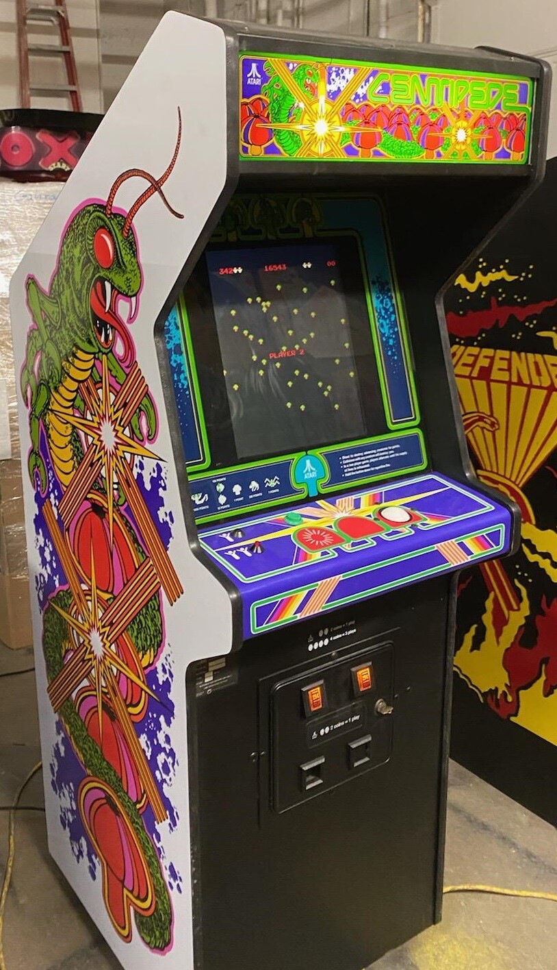 CENTIPEDE ARCADE MACHINE by ATARI (Excellent Condition) *RARE*