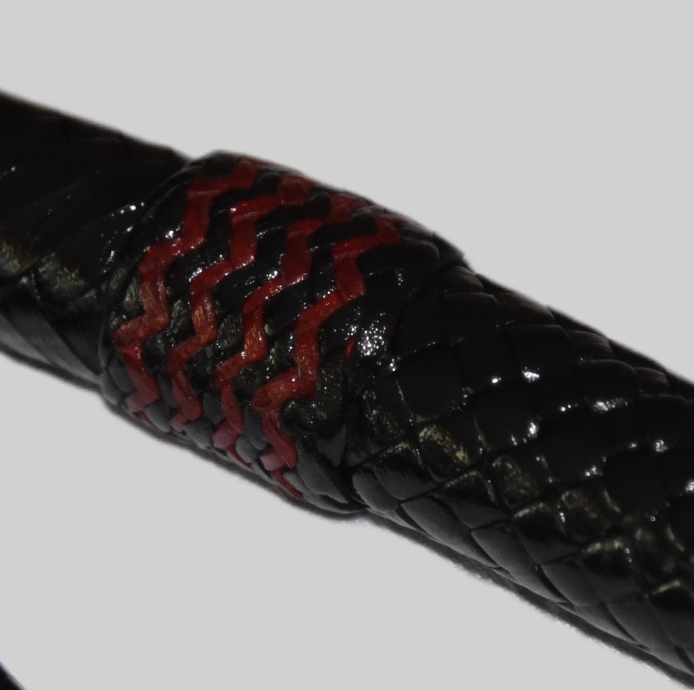 kangaroo hide bullwhips