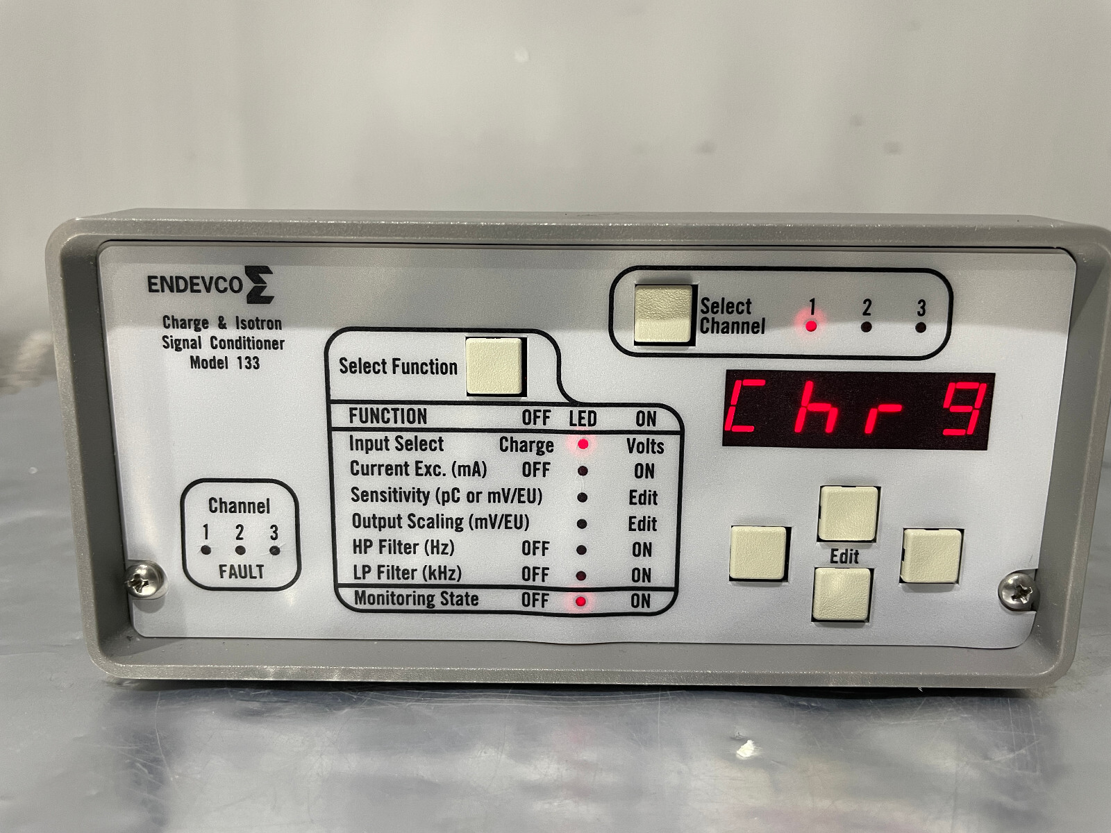 Endevco Model 133 Charge & Isotron Signal Conditioner