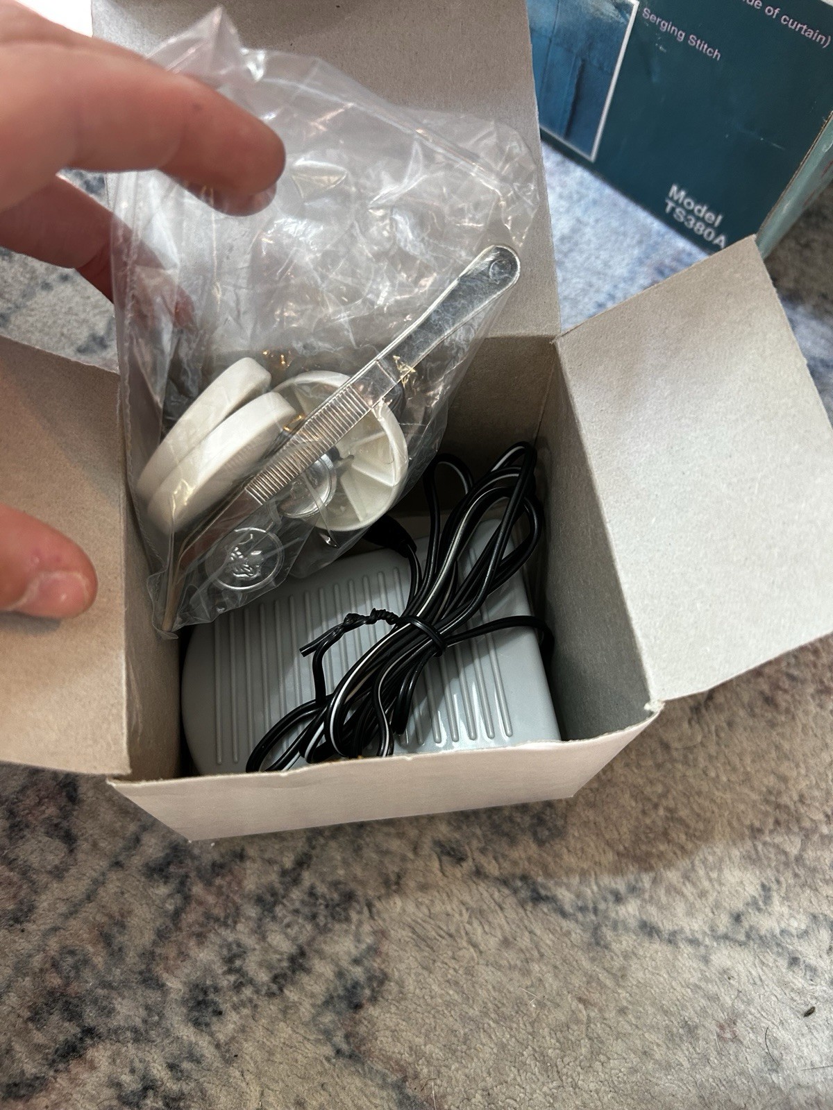 Singer Tiny Serger Electric Overedging Machine - (TS380A)