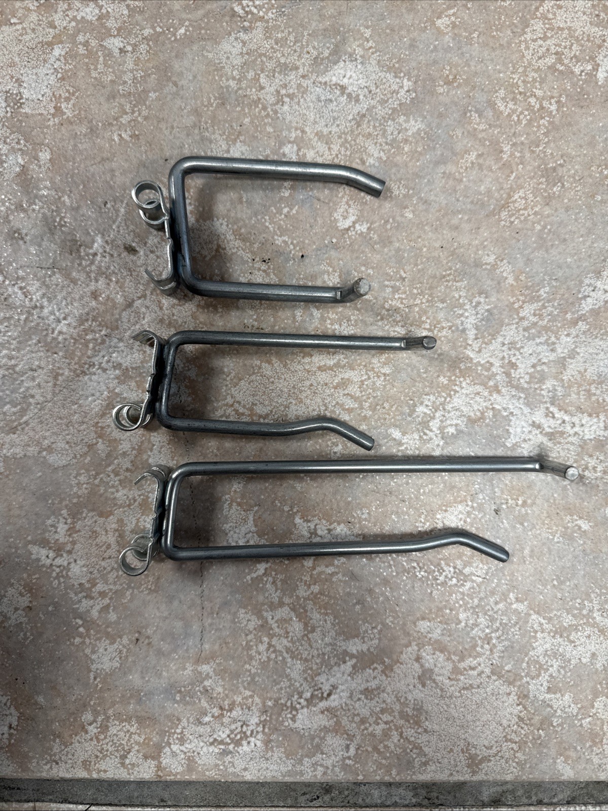 Lot Of 115 Gray Gridwall Hooks For Retail Or Home Organization. Assorted 3”-6”