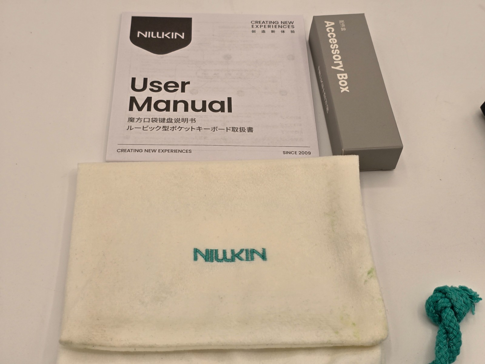 Nillkin Foldable Travel Keyboard Touchpad & Number Pad Bluetooth Wireless