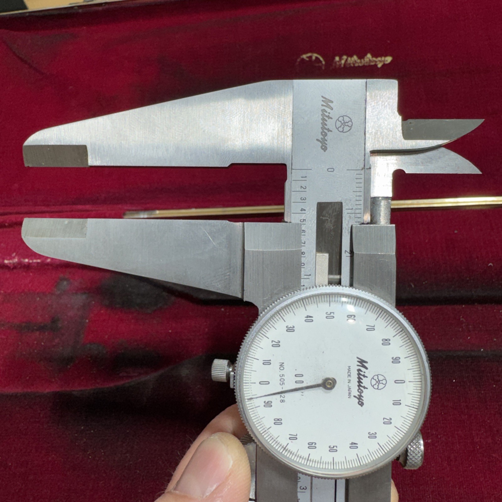 Mitutoyo dial caliper 12inch 505-628