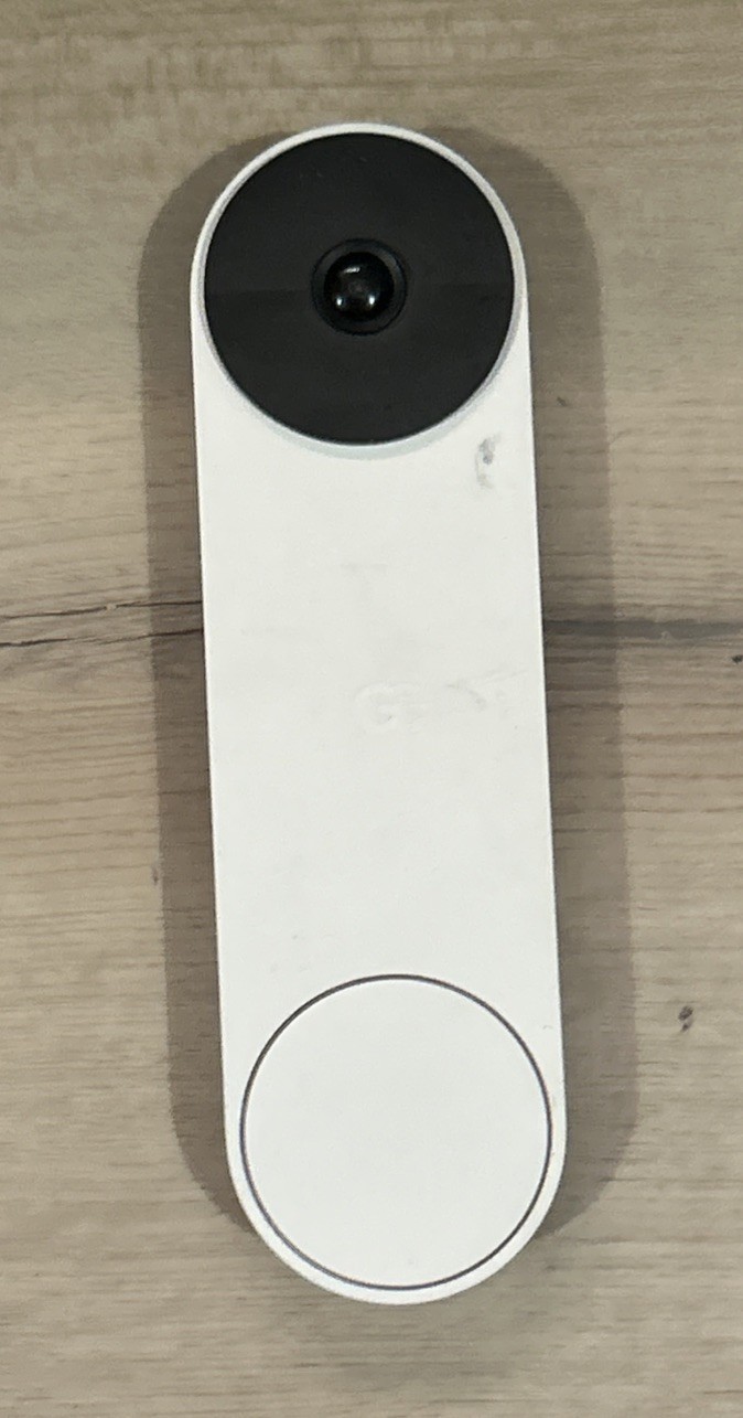 Google Nest 28mptk WiFi Smart Video Doorbell Battery - White (Scratch Over lens