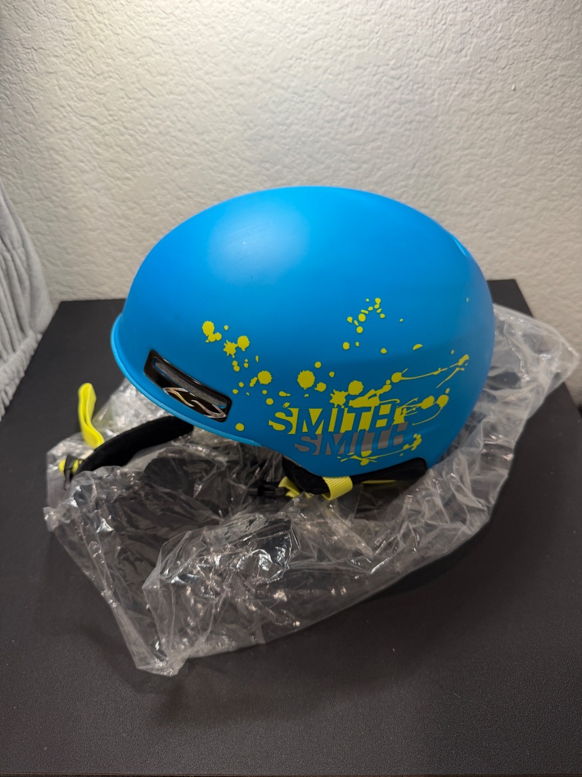 BRAND NEW IN BOX WITH TAGS Smith Maze Snow Ski Helmet Large