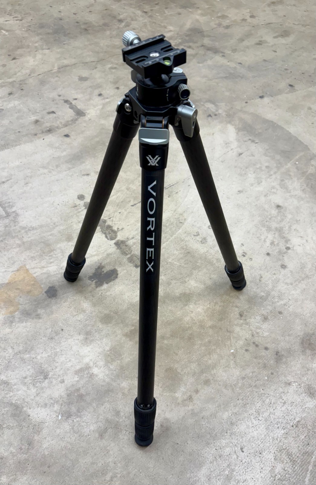 Vortex Optics Switchback Carbon Tripod W Pan Tilt Head Bubble Level & Case