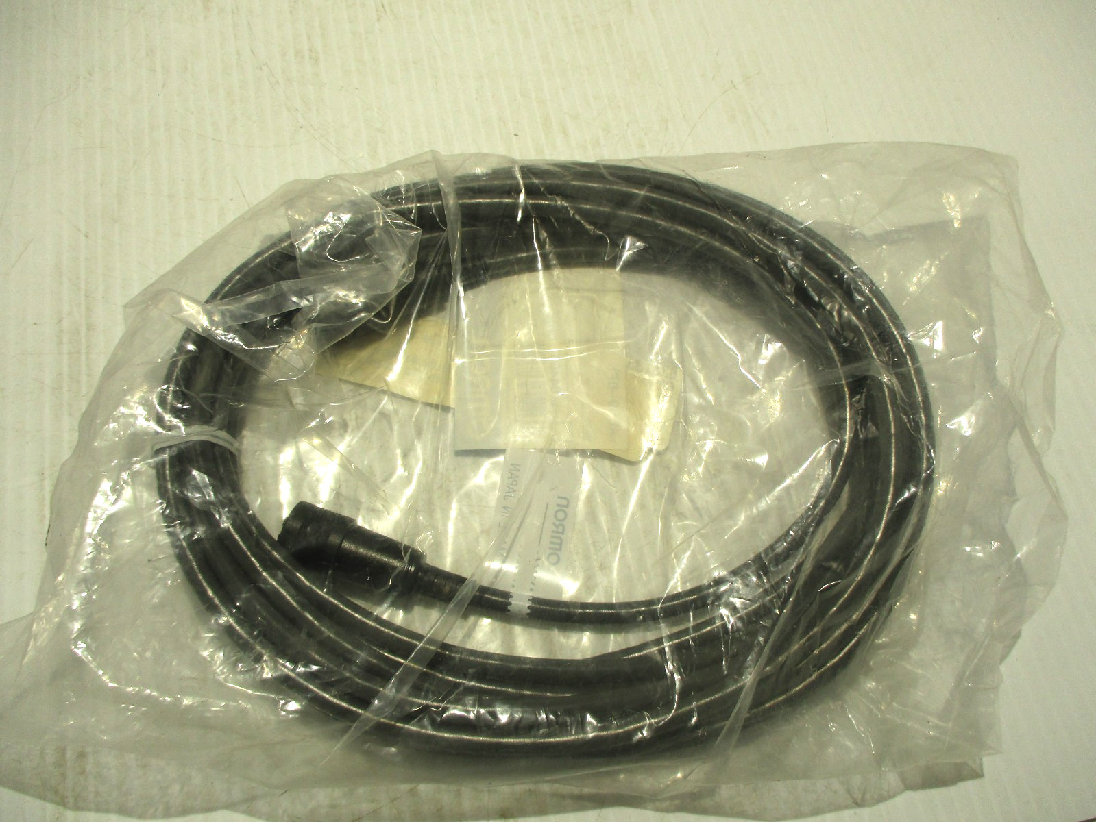 NEW OMRON E69-DF5 ENCODER EXTENSION CABLE