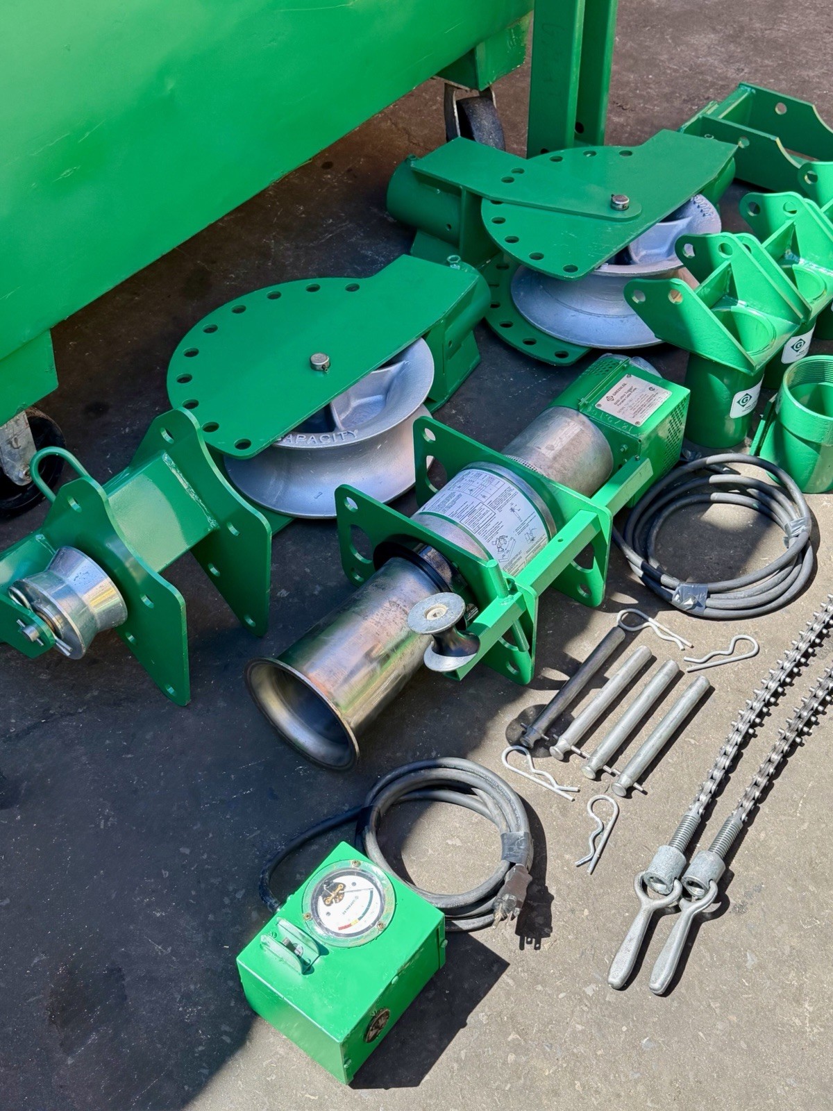 Greenlee 6805 6800 Ultra Cable Tugger Wire Puller Set 8000 Lb. Complete Tested!!