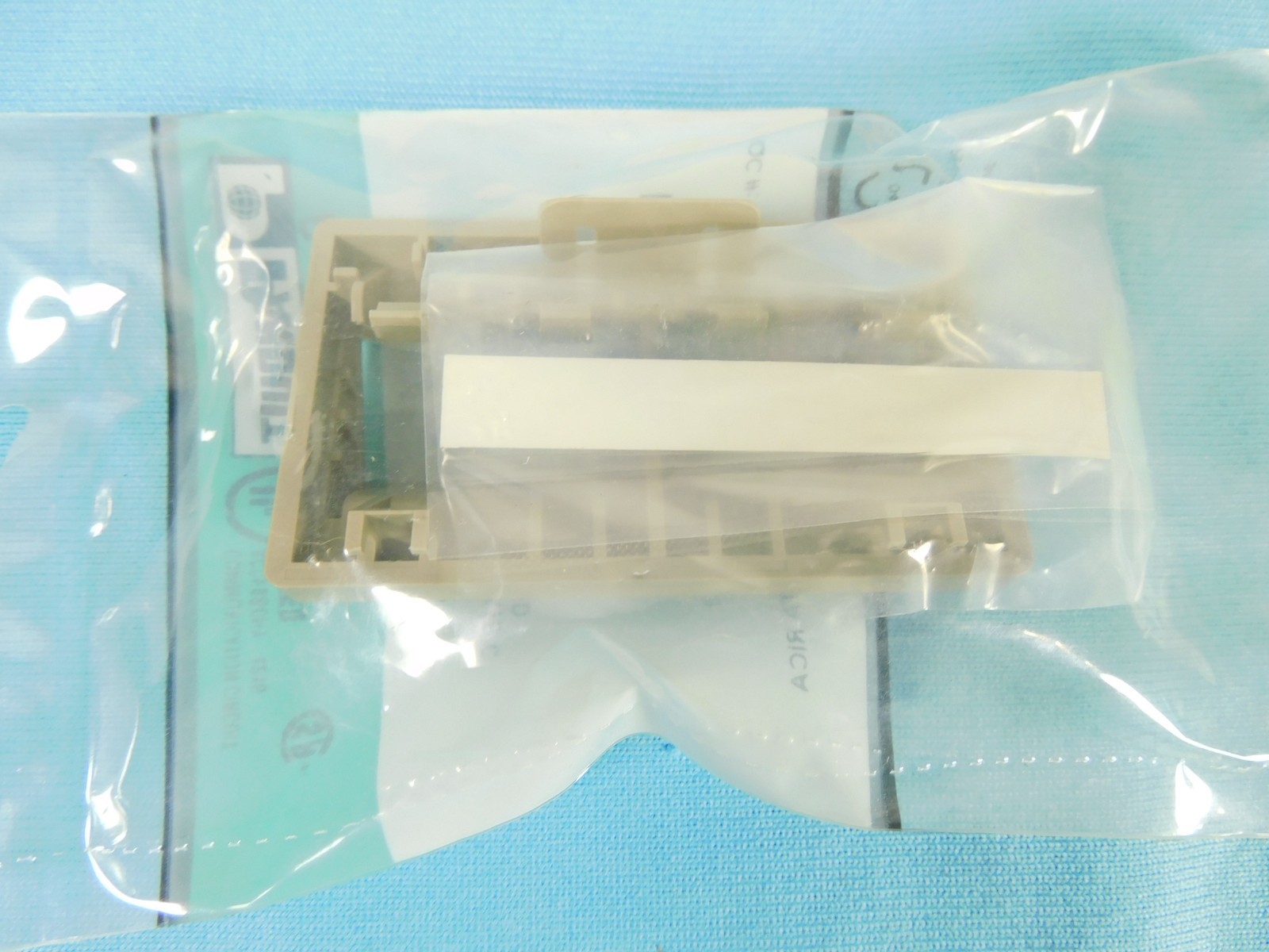 CFFPLA4IG Panduit Furniture Plate 4-Port - Angled - International Gray
