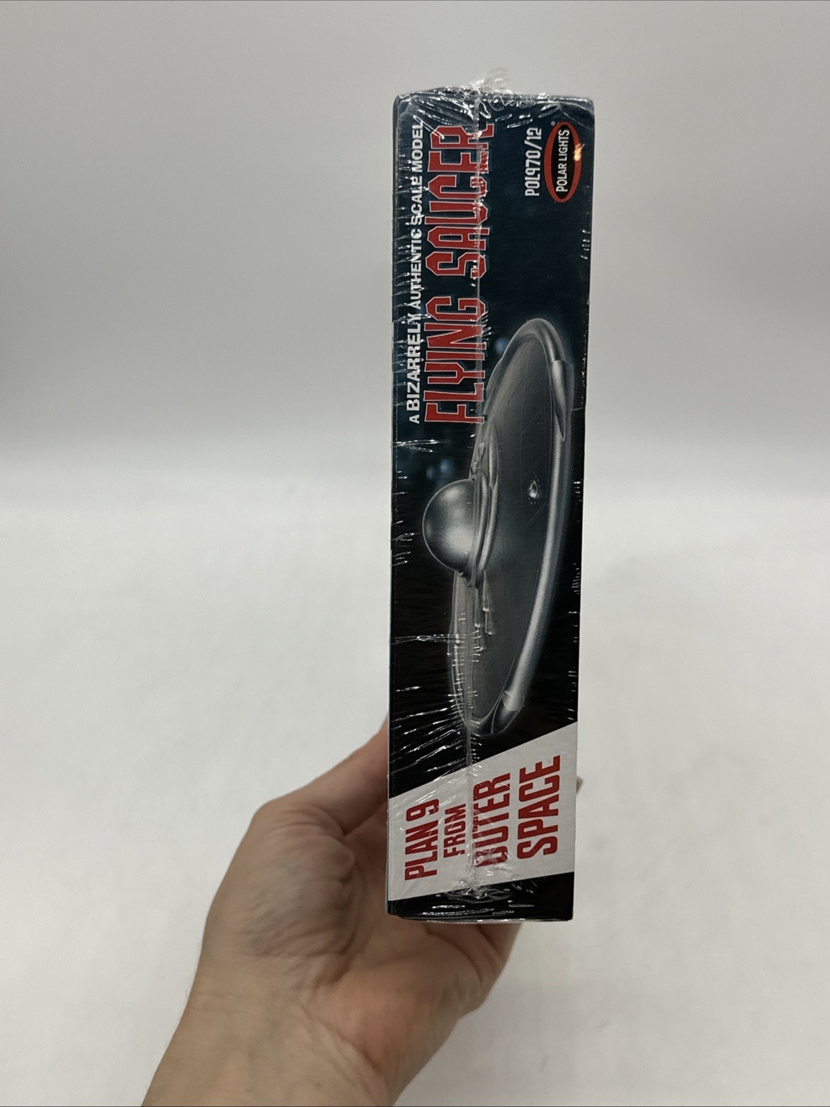 PLAN 9 FROM OUTER SPACE FLYING SAUCER POLAR LIGHTS MODEL KIT