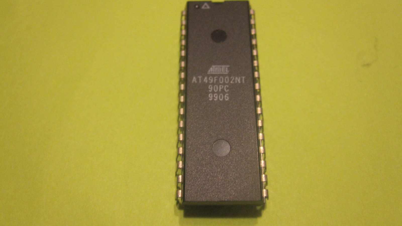 ATMEL AT49LV002NT-90JC NOR Flash Parallel 256Kx8bit 90ns 32-Pin PLCC