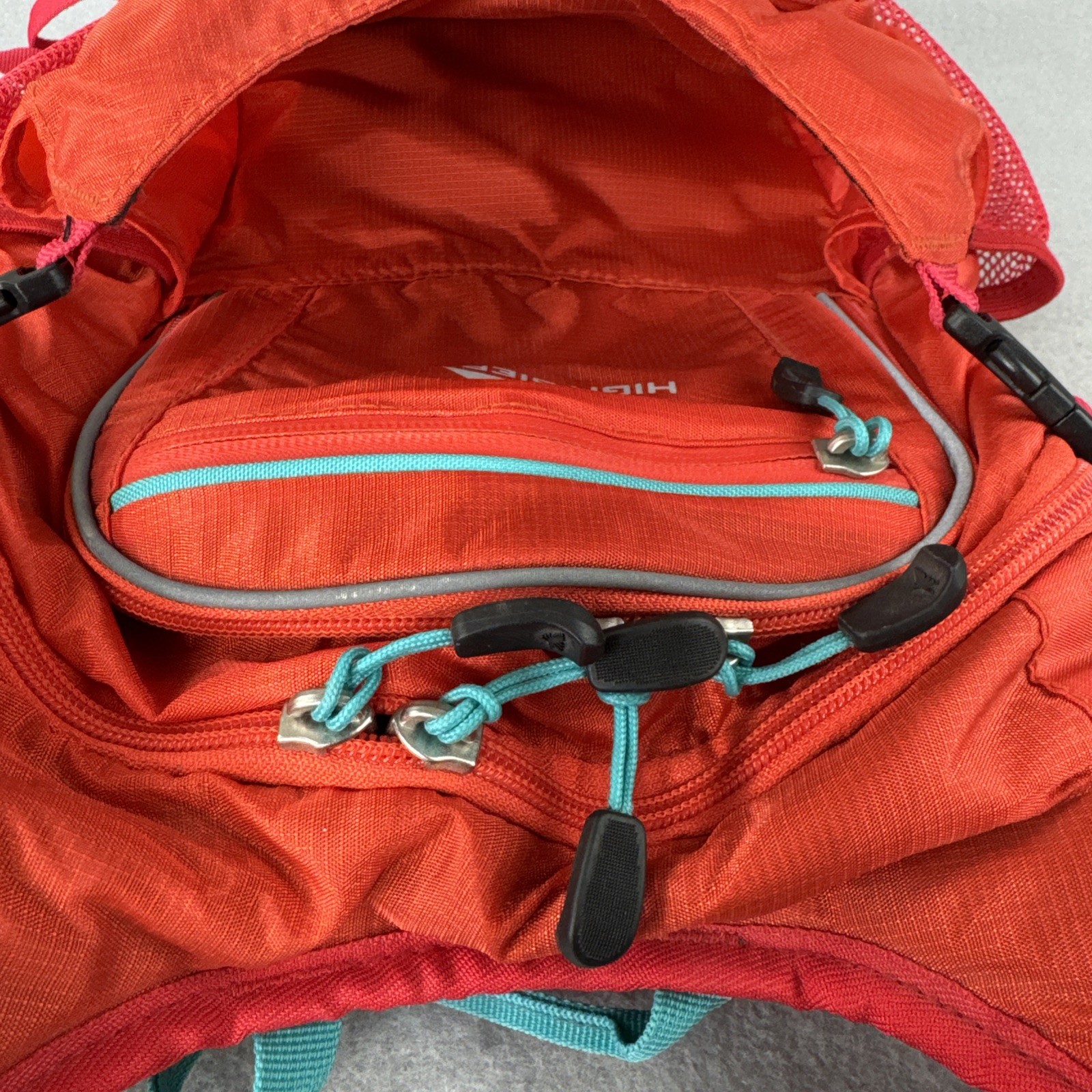 High Sierra Hiking Backpack Red Side Mesh Pockets Hydrahike H20 (no bladder)