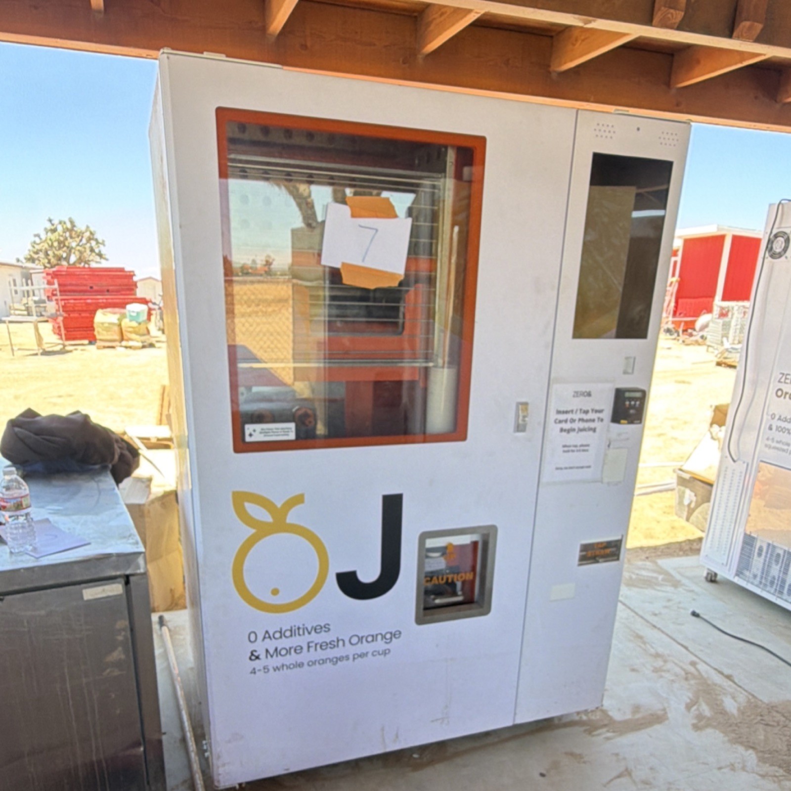 ZERO& Bot OJ Orange Juice Vending Machine with Credit Card Reader