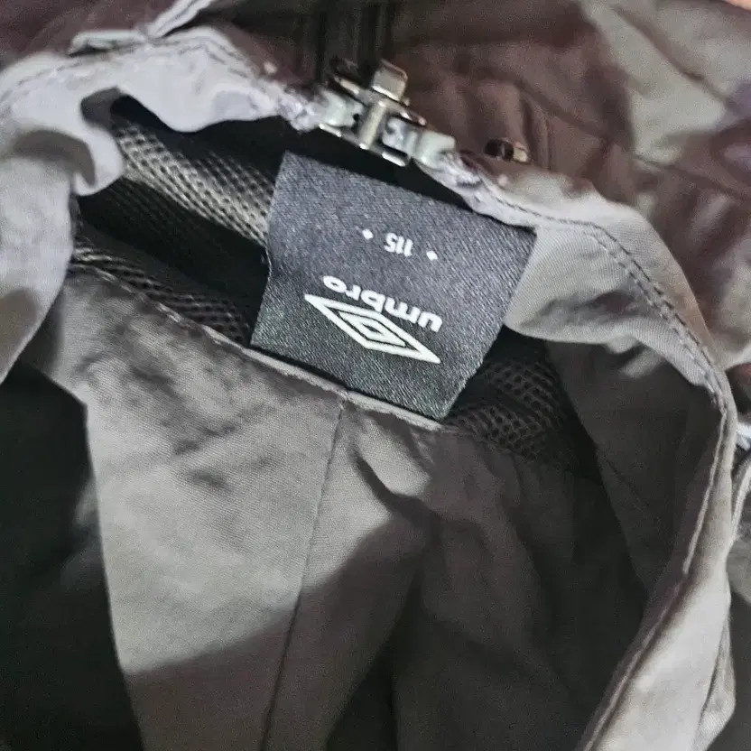 Umbro Men's Hooded Windbreaker Jacket Charcoal