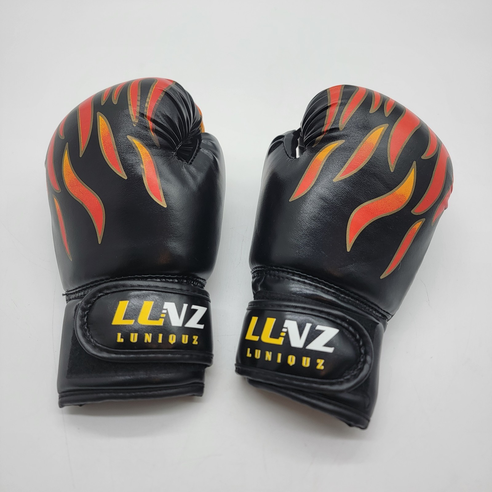 🔥 LUNZ Youth/women Boxing Gloves. MMA Training Gloves Black w/ Flames – in Bag