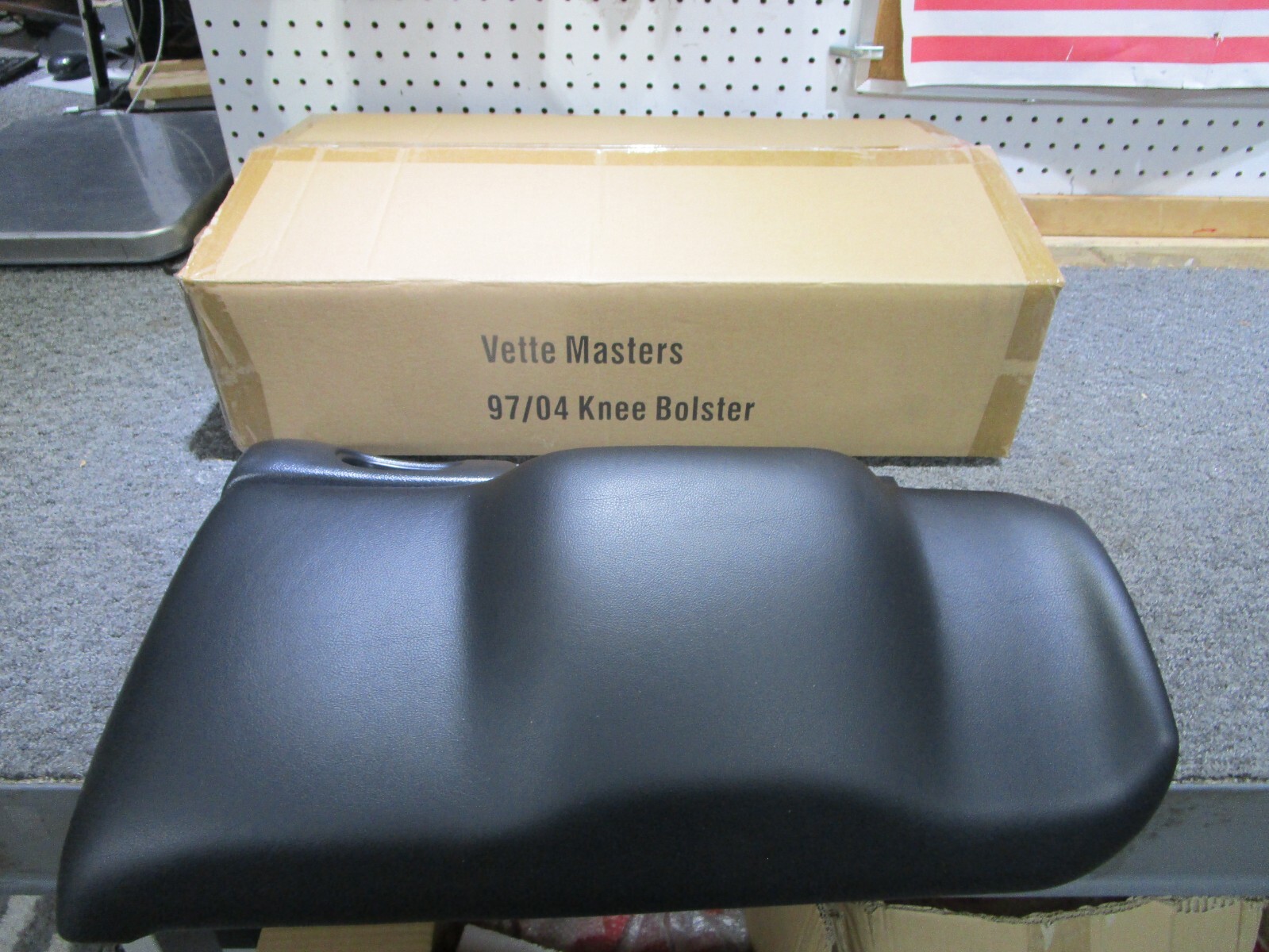 97/04 corvette drivers side padded column knee bolster NEW! 10281429 LH SALE!!!!