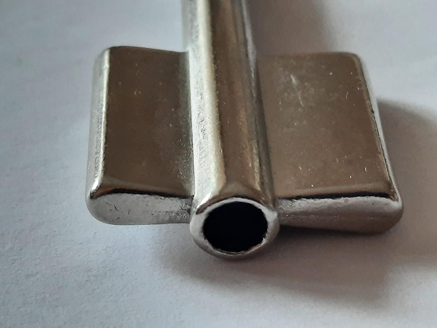 SKS17D /Safe Key blank