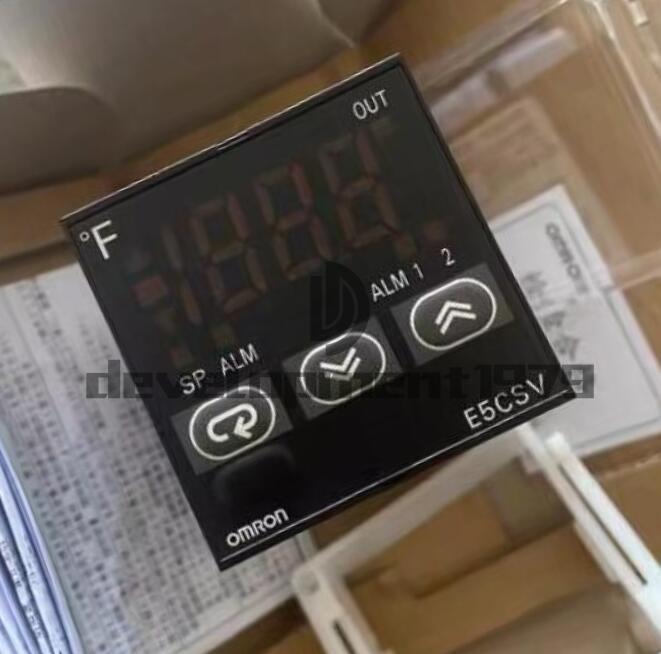 One Omron E5CSV-RT Temperature controller new