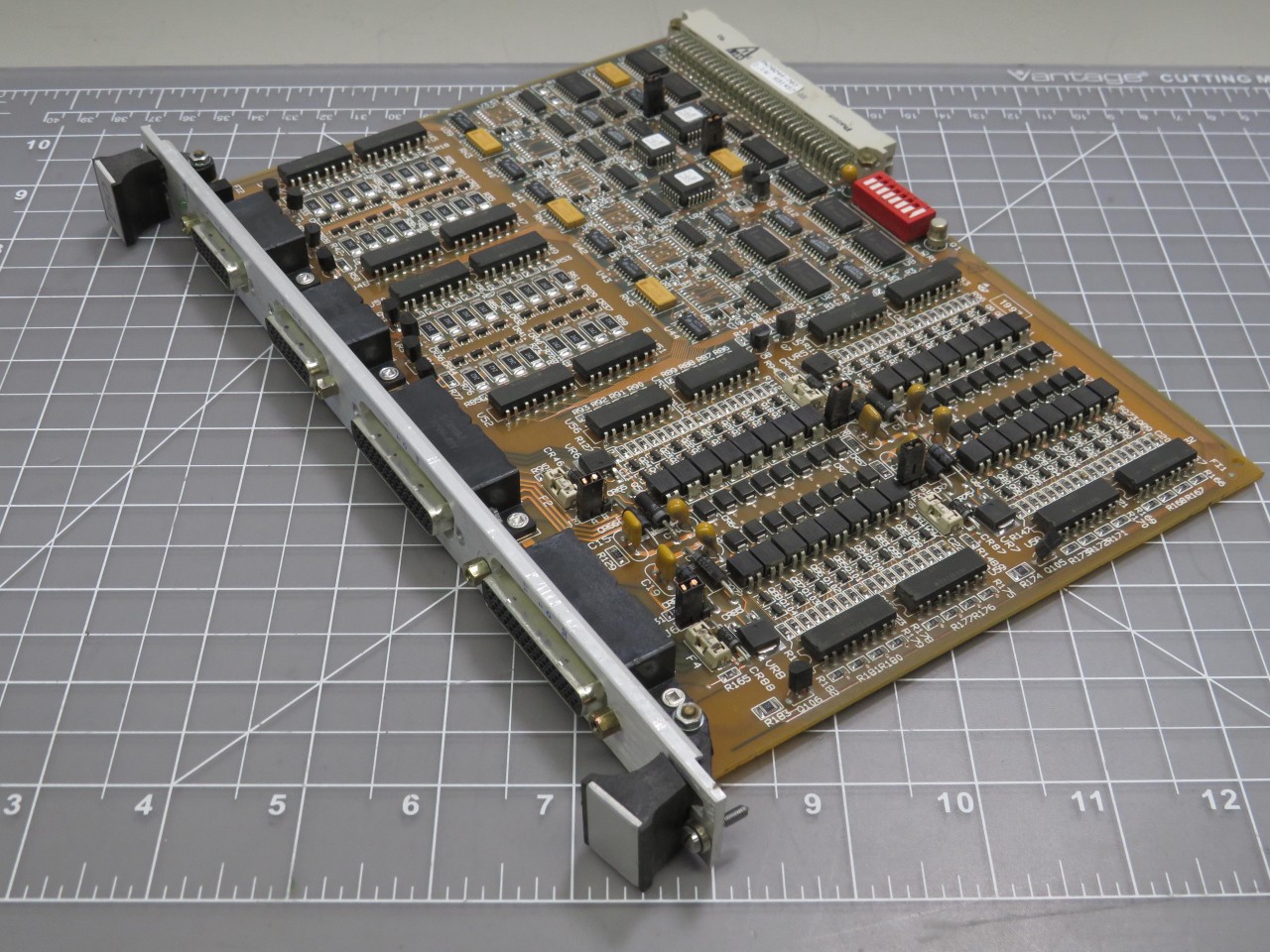 XYCOM 10332-00800 70244-703 DIGITAL I/O BOARD T154150