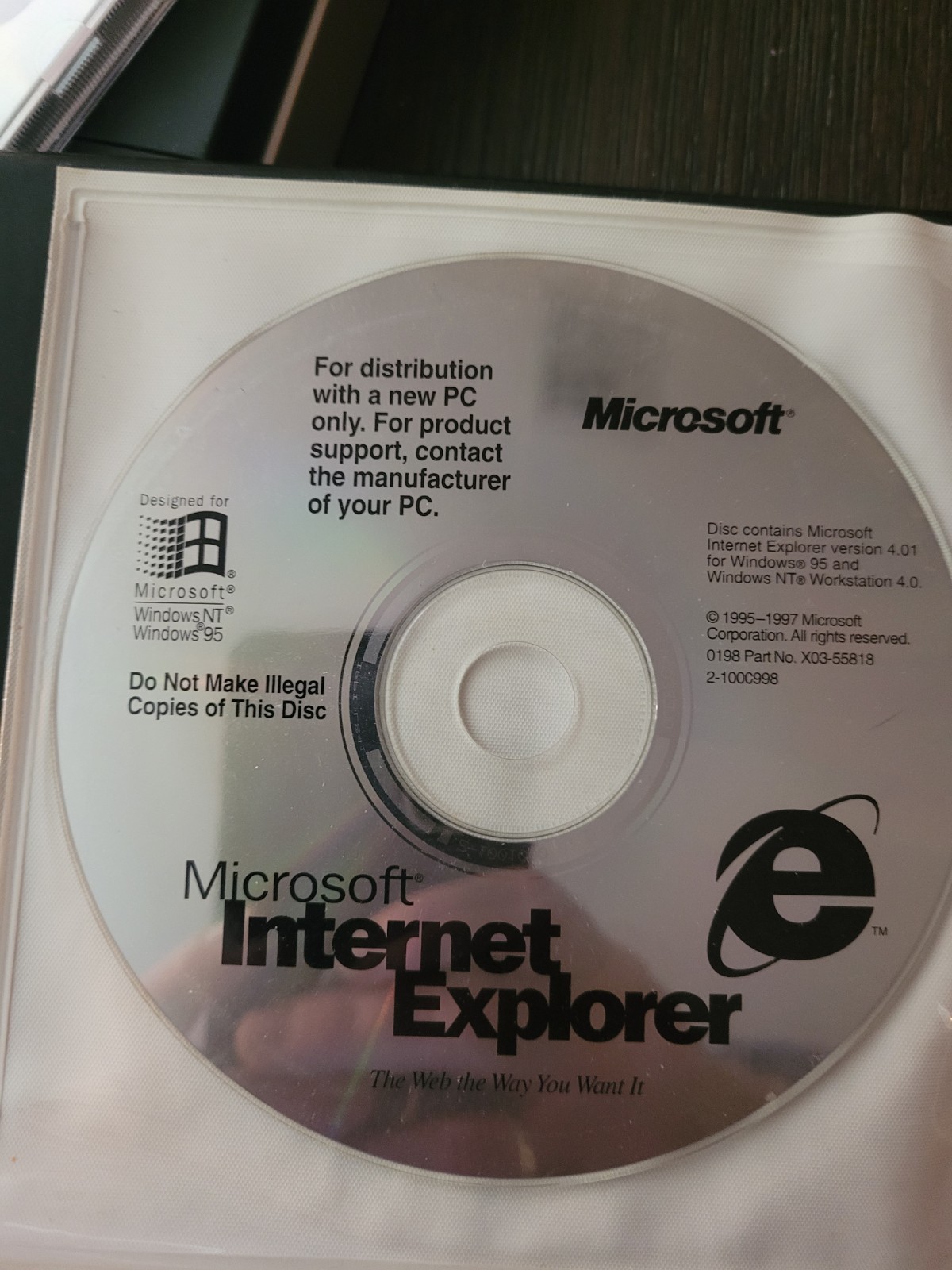 Vintage Gateway Computer Software Storage Binder With CDs Windows 95 Encarta 98