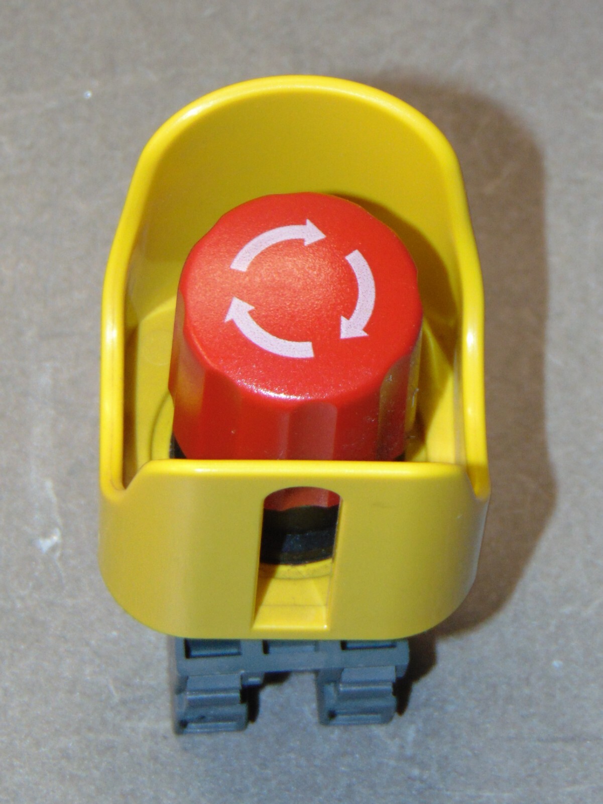 NEW ABB MCB-01 E-Stop Emergency Stop Quantity Available
