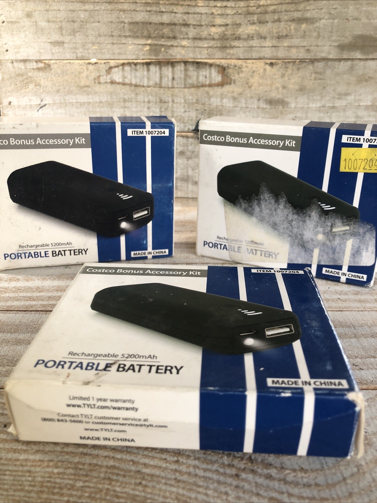 TYLT WA-15TPP5200 1007204 PORTABLE CHARGER RECHARGEABLE 5200MAH BATTERY +LIGHT
