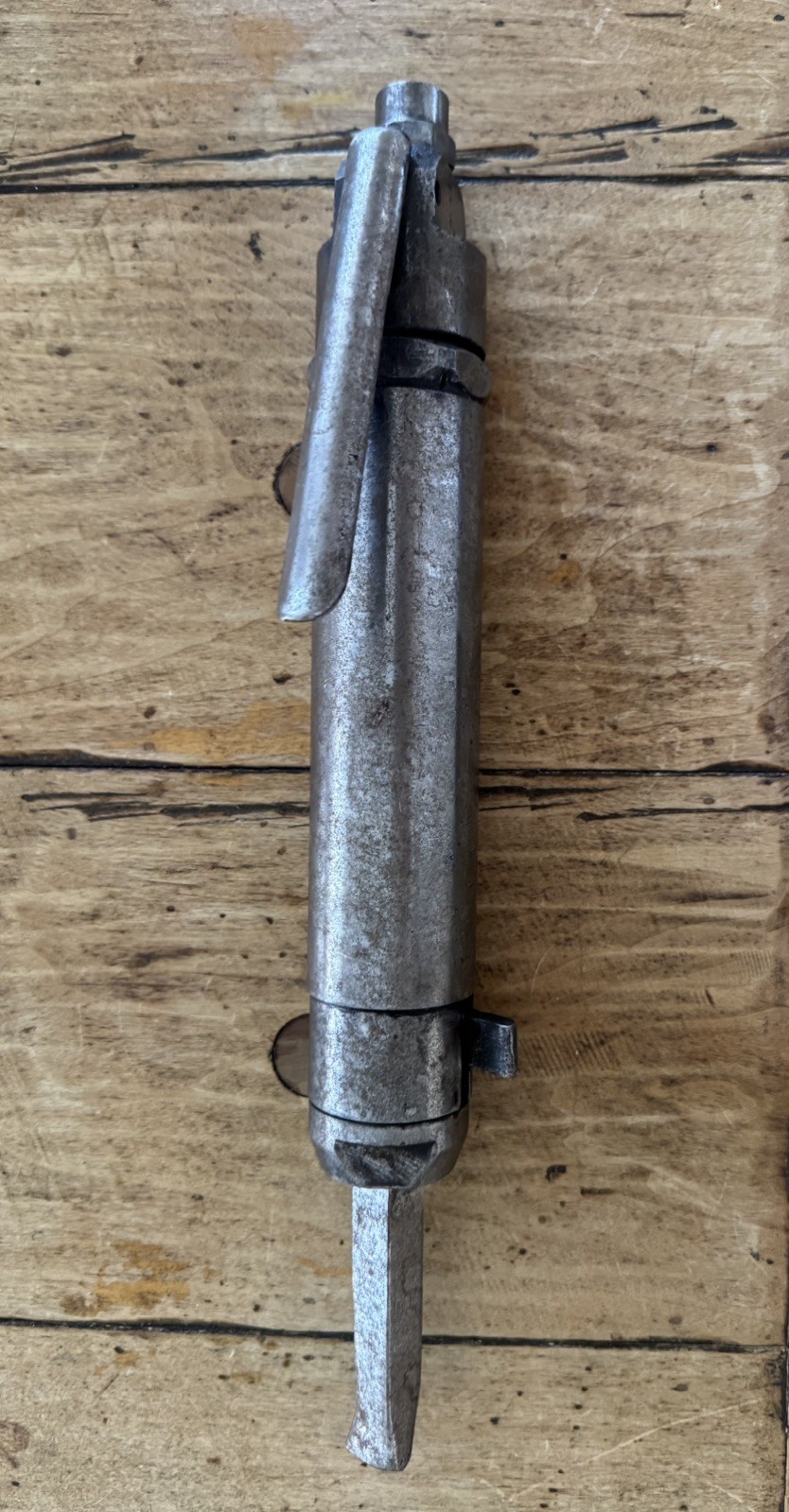 Vintage Pneumatic Air Hammer Needle Scaler Chisel Rust Removal Tool
