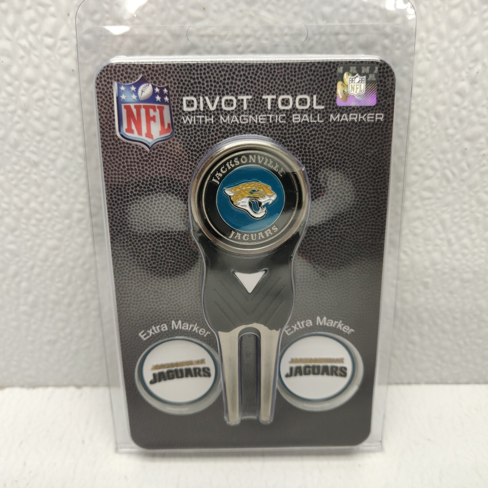 Jacksonville Jaguars NFL Team Golf Divot Tool with 3 Magnetic Ball Markers NEW