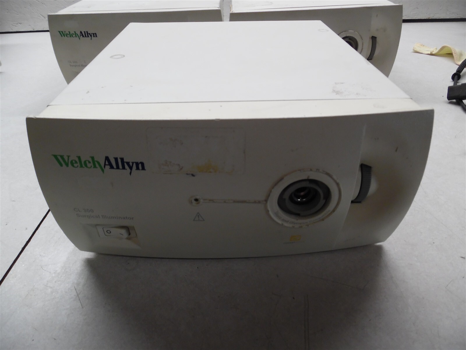 Welch Allyn CL300 Surgical Illuminator