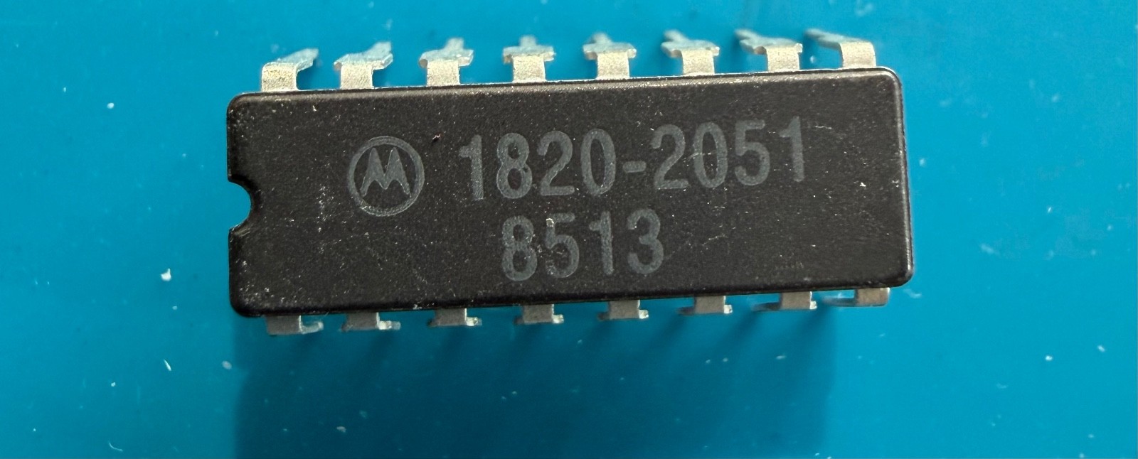 Motorola 1820-2051 Integrated Circuit