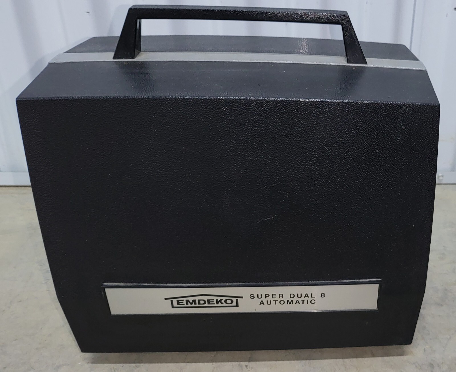 VTG Emdeko Super Dual 8 Automatic Movie Projector Model EM-7000 8mm - FOR PARTS