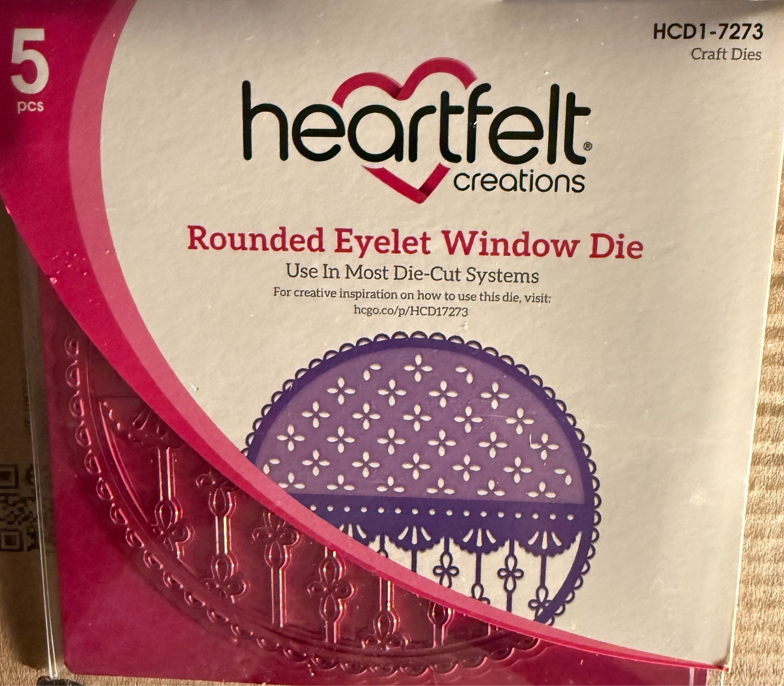 Heartfelt Creations Rounded Eyelet Window Die