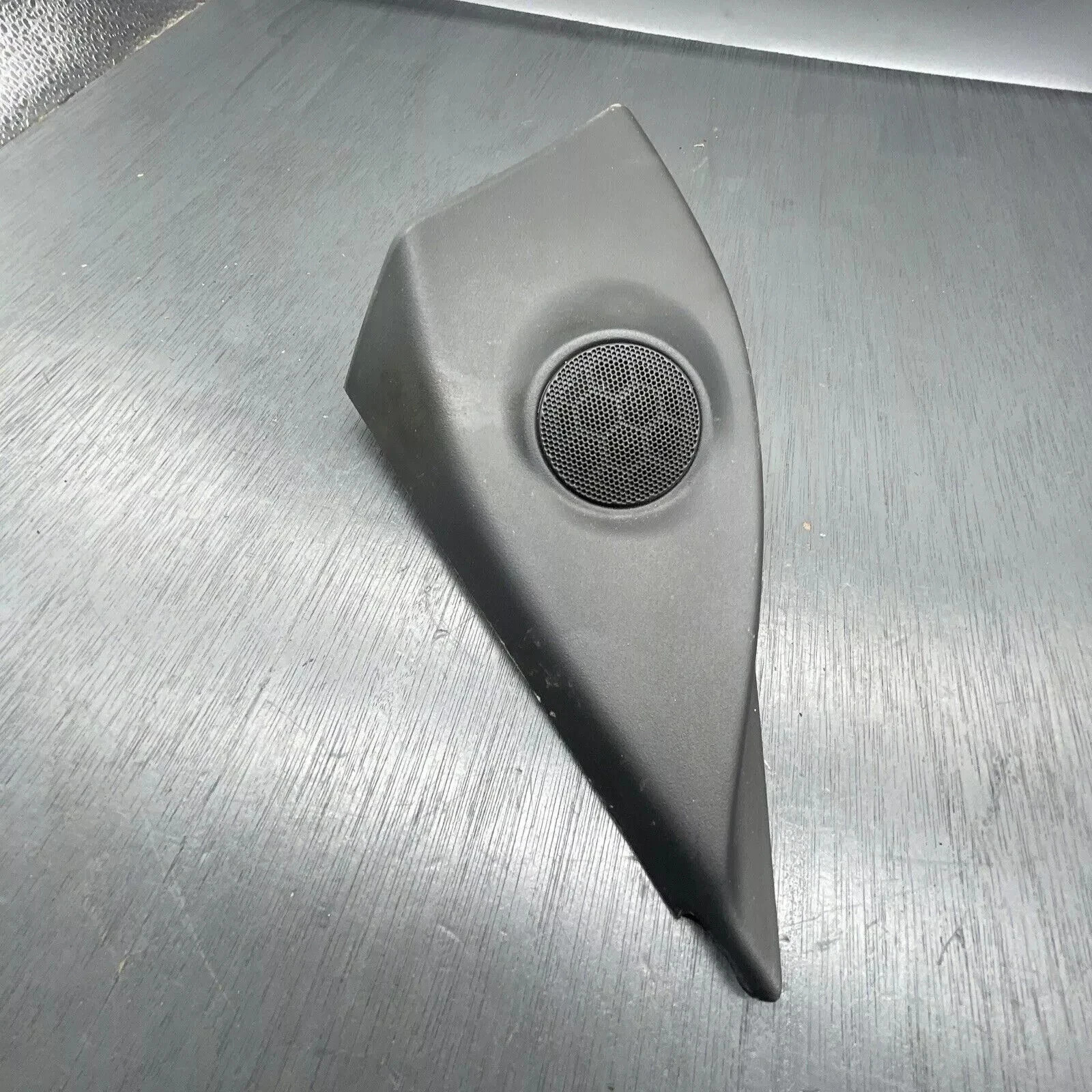 VAUXHALL ASTRA CDTI 2005-2011 TWEETER SPEAKER TRIM (DRIVER SIDE) 24468438 Bin34