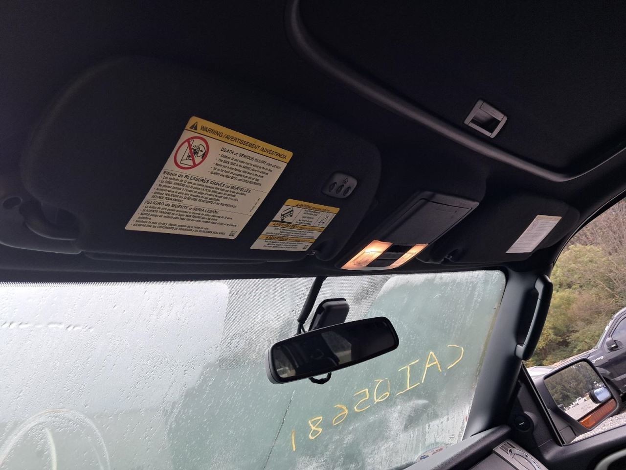EXPEDITON 2015 Glove Box 4803906