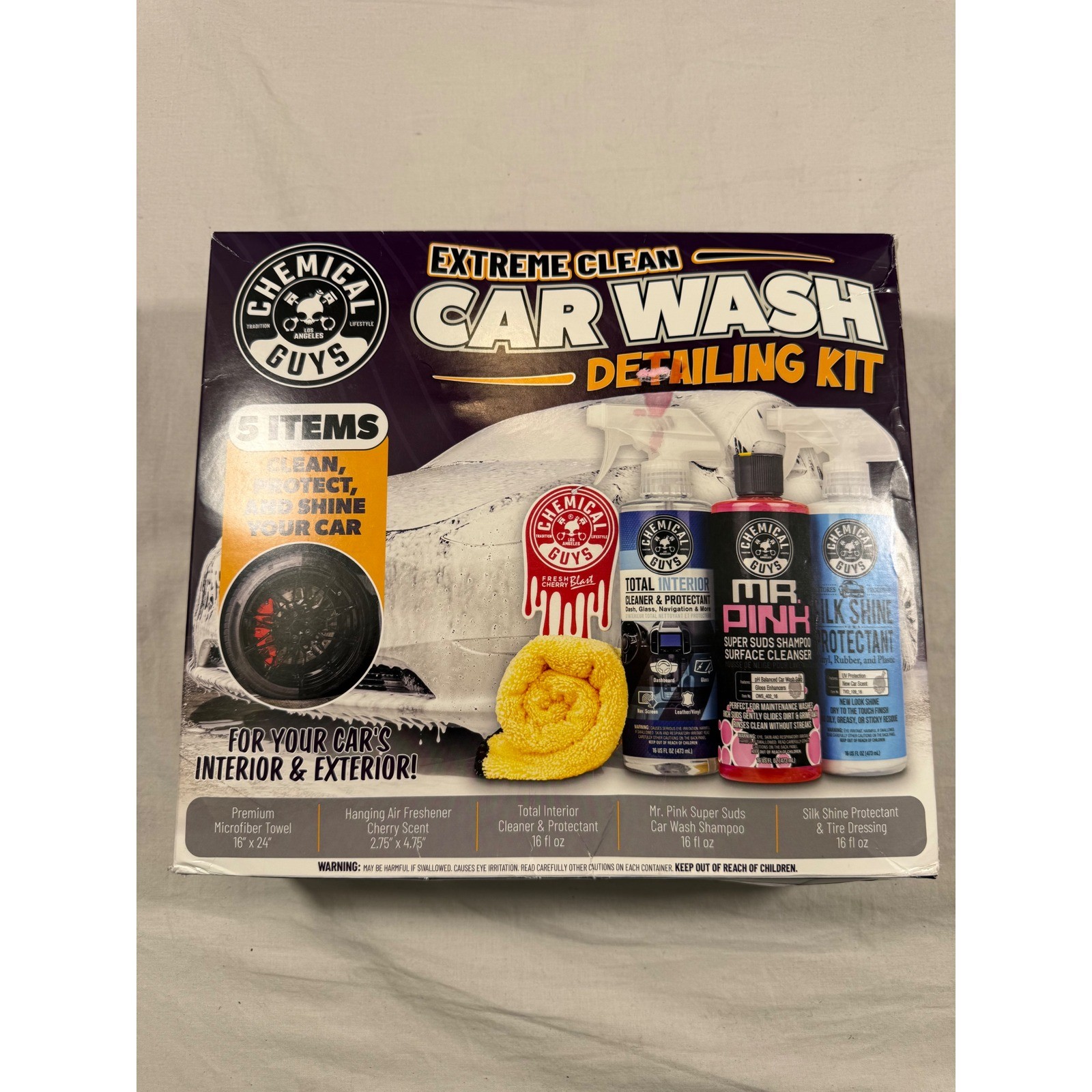 Chemical Guys Extreme Clean Car Wash Detailing Kit OS Multicolor NEW 5-Piece Set