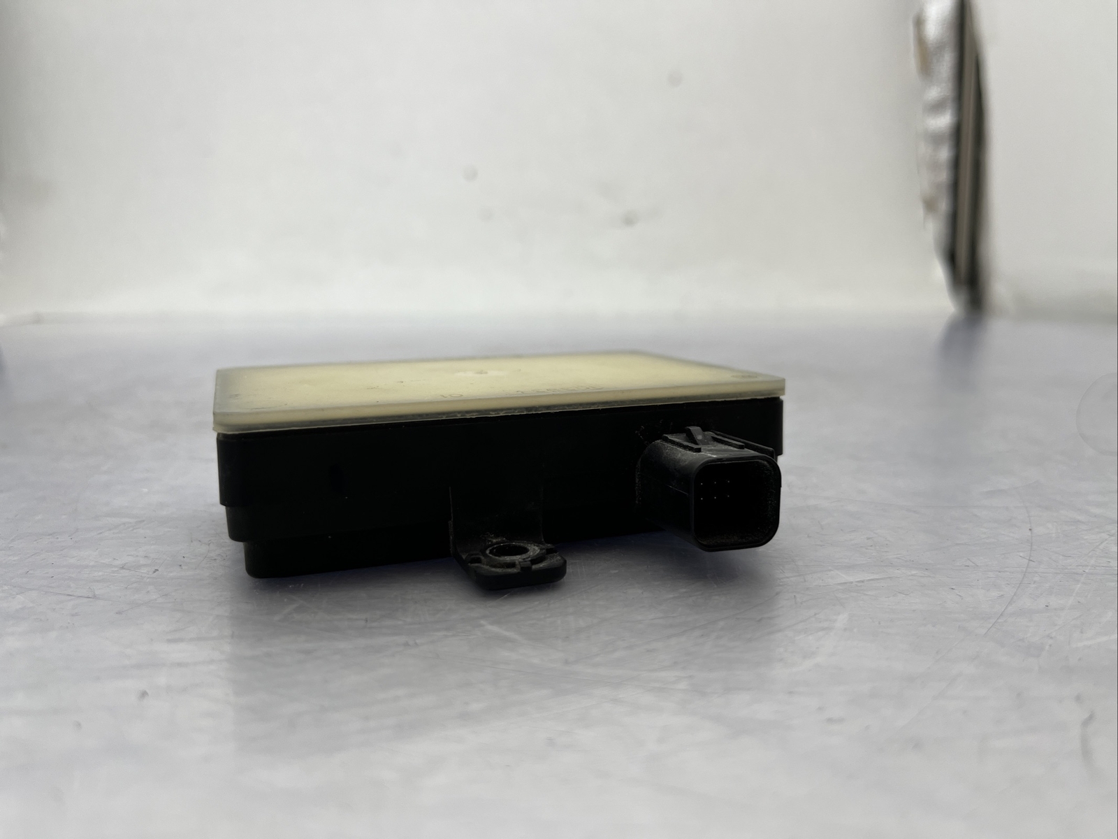 2016-2020 Hyundai Tucson Blind Spot Radar Module Radar Sensor Ballast