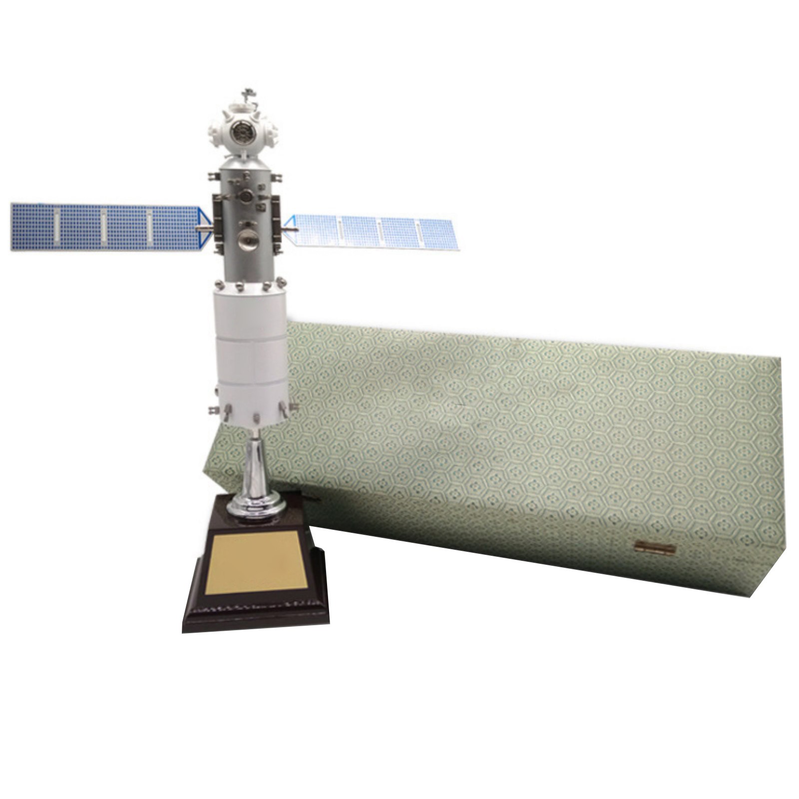 High Simulation 17.5cm Alloy 1/150 China Tianhe  Space Station Spacecraft Model