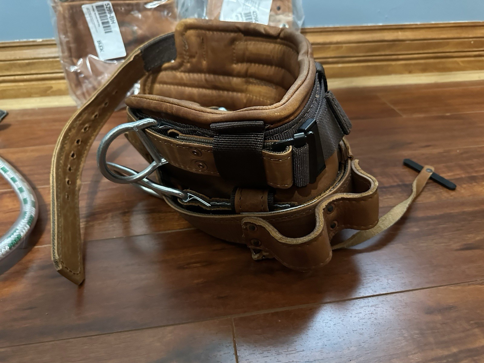 HERITAGE™ ADJUSTABLE SHORT BACK Climbing BELT With Extras S20-23