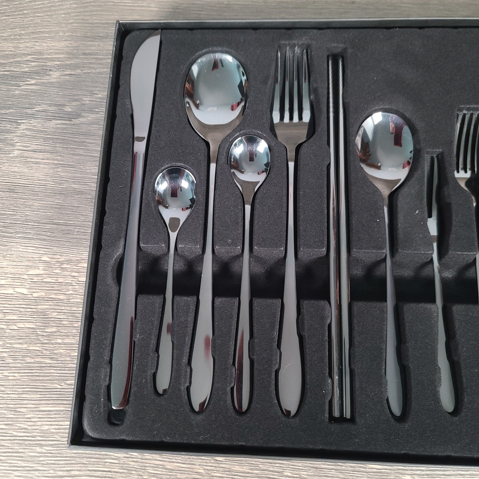 New Open Box Black Stainless Steel Series 11pc Flatware Set Modern Cutlery